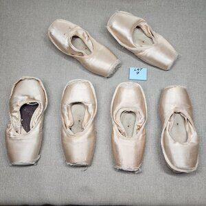 12 Used Pointe Shoes Lot - Bloch Freed